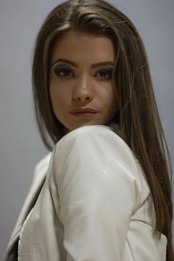 Portrait of Isabelle Hart
